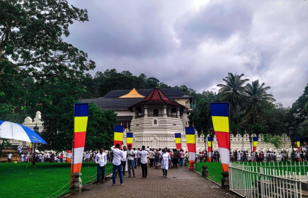 Sri Lanka Itinerary for Indians. Temple of the Sacred Tooth Relic-Kandy